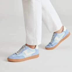 NOTICE SNEAKERS BLUE SUEDE(Notice Sneakers Blue Suede) -Dolce Vita Shop DOLCEVITA SNEAKERS NOTICE BLUESUEDE ONFOOT 01