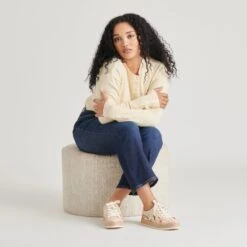 AZALIA SNEAKERS PINK FLORAL RAFFIA(Azalia Sneakers Pink Floral Raffia) -Dolce Vita Shop DOLCEVITA SNEAKER AZALIA PINKFLORALRAFFIA ONFOOT 01