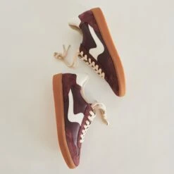 NOTICE SNEAKERS CRANBERRY SUEDE(Notice Sneakers Cranberry Suede) -Dolce Vita Shop DOLCEVITA SNEAKER NOTICE CRANBERRYSUEDE DETAILS 01