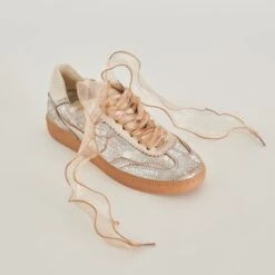 CURLY ORGANZA LACE TAN(Curly Organza Lace Tan) -Dolce Vita Shop DV Styled laces 10 23 2433868 72fa809c 096e 4a6c 8ade 1b5054e27f30