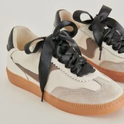 SATIN LACE BLACK(Satin Lace Black) -Dolce Vita Shop DV Styled laces 10 23 2433925