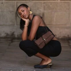 ALICE SHOULDER BAG CHOCOLATE SUEDE(Alice Shoulder Bag Chocolate Suede) -Dolce Vita Shop UMARAALICE 8a4b6619 8e2c 458a a0ce 57a29c379bf3