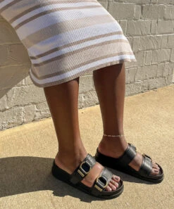 SOYA SANDALS BLACK STELLA(Soya Sandals Black Stella) -Dolce Vita Shop soya black