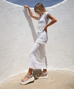 DEBRA SANDALS SILVER DISTRESSED LEATHER - Re:vita(Debra Sandals Silver Distressed Leather Resale) -Dolce Vita Shop stepholejndebrasilver5 1 0bf21d7e bd9f 4166 b5b5 8053be364733